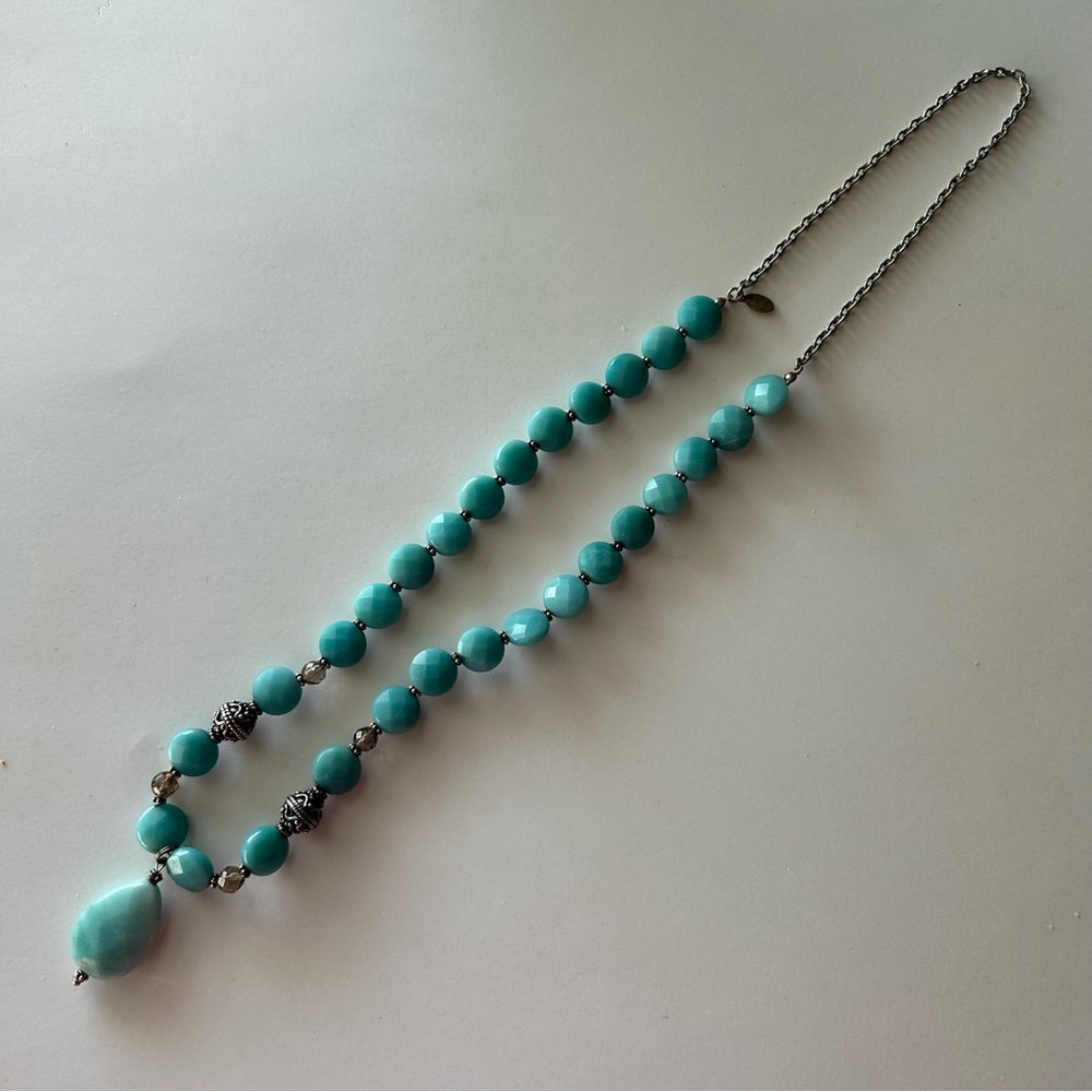 Donna Dressler Silver Tone Blue Faceted Round Bead Teardrop Pendant Necklace